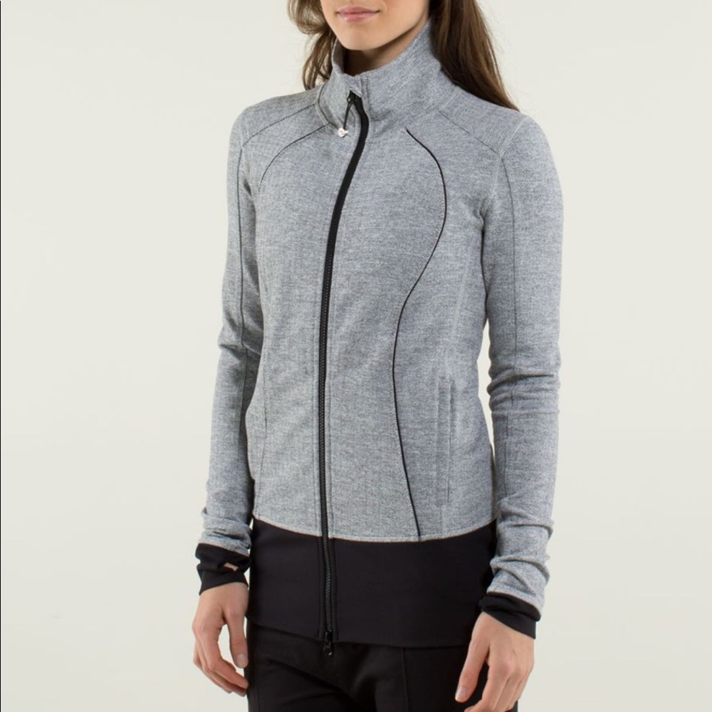 🍋 LIKE NEW Lululemon jacket